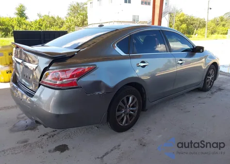 2015 Nissan Altima 2.5 S из США, поврежденный, VIN 1N4AL3AP0FC587614